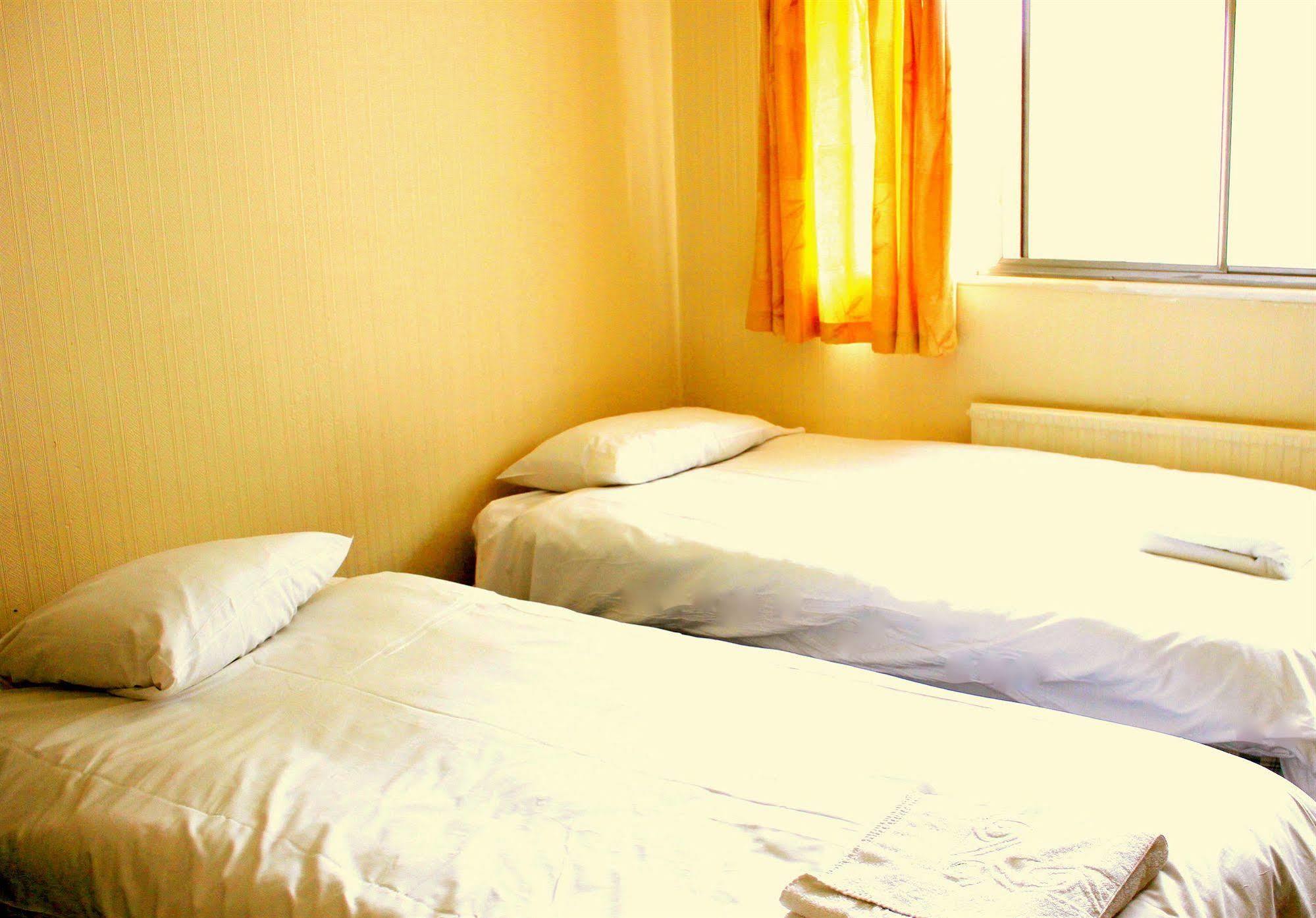 Heathrow Lodge Hillingdon Eksteriør bilde