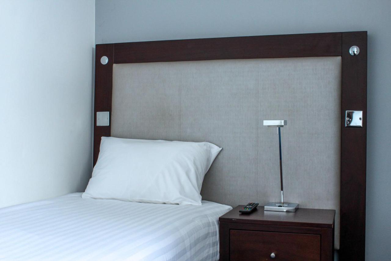 Heathrow Lodge Hillingdon Eksteriør bilde