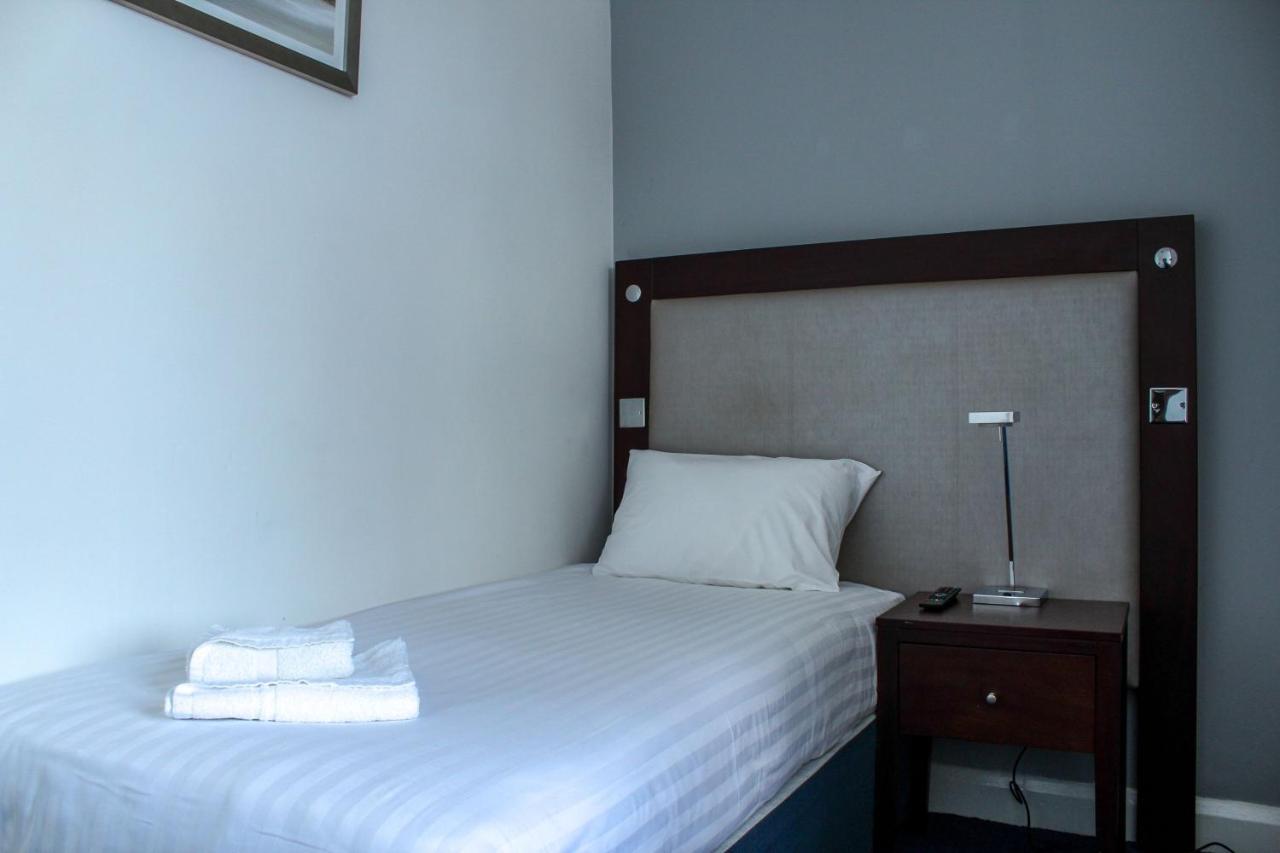 Heathrow Lodge Hillingdon Eksteriør bilde